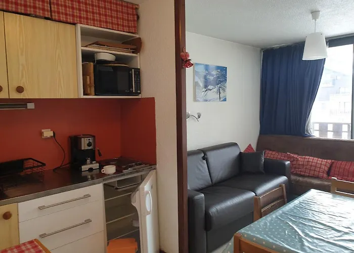 Praz De Lys 公寓 塔南日